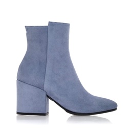 IN VELVET A84C-I1608